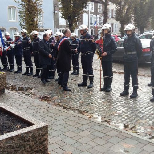 remerciements du maire Monsieur MEURANT Thierry aux jeunes sapeurs pompiers de l'école de la caserne de pompiers de Blâmont.
